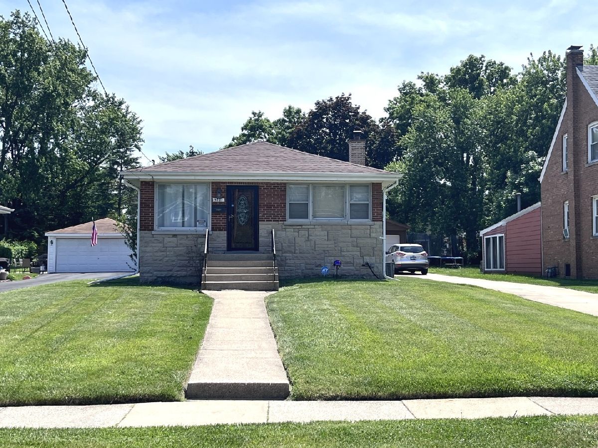  For Sale Berkeley Illinois, 5707 Bohlander Avenue