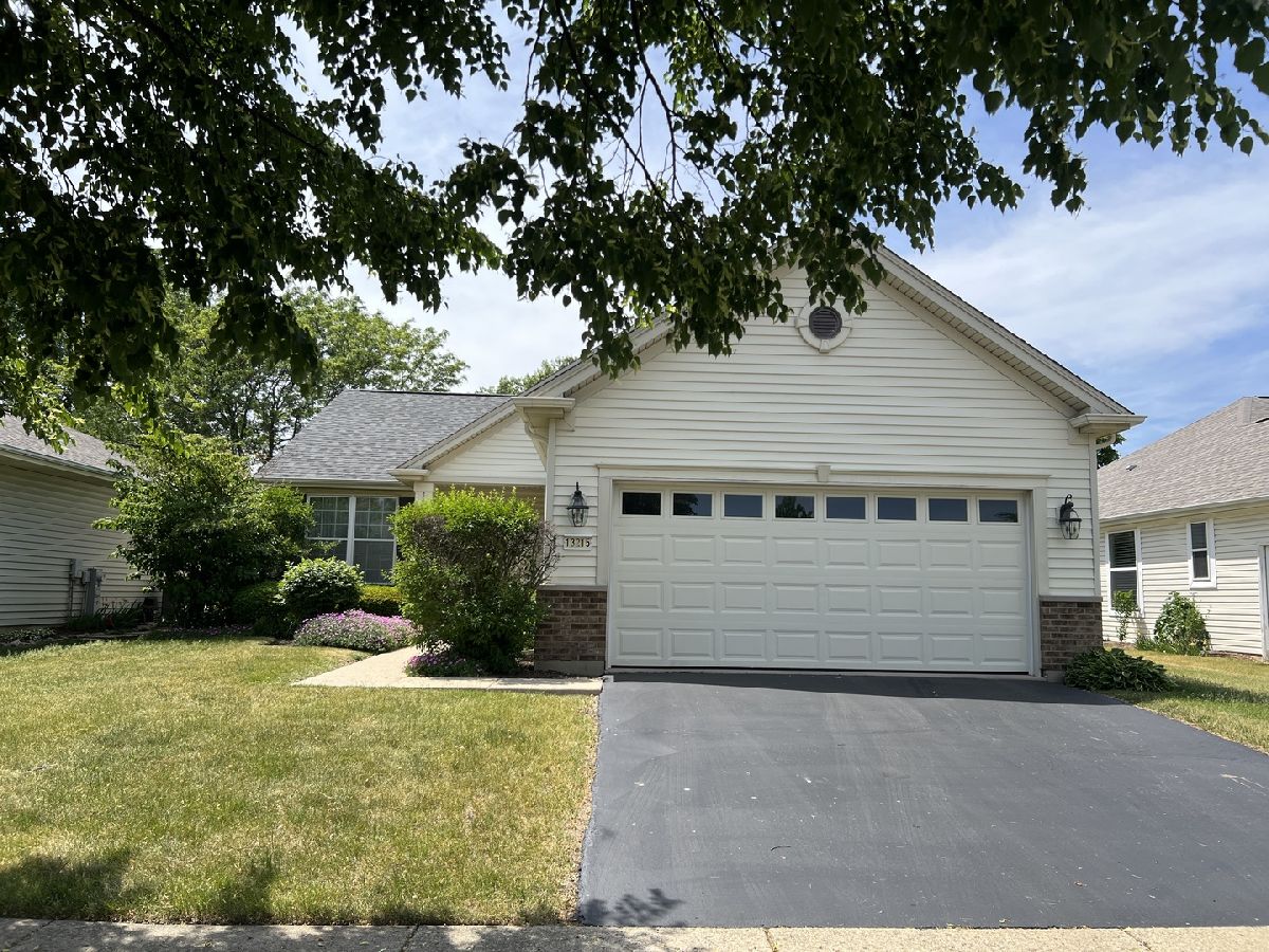  Rented Huntley Illinois, 13215 Michigan