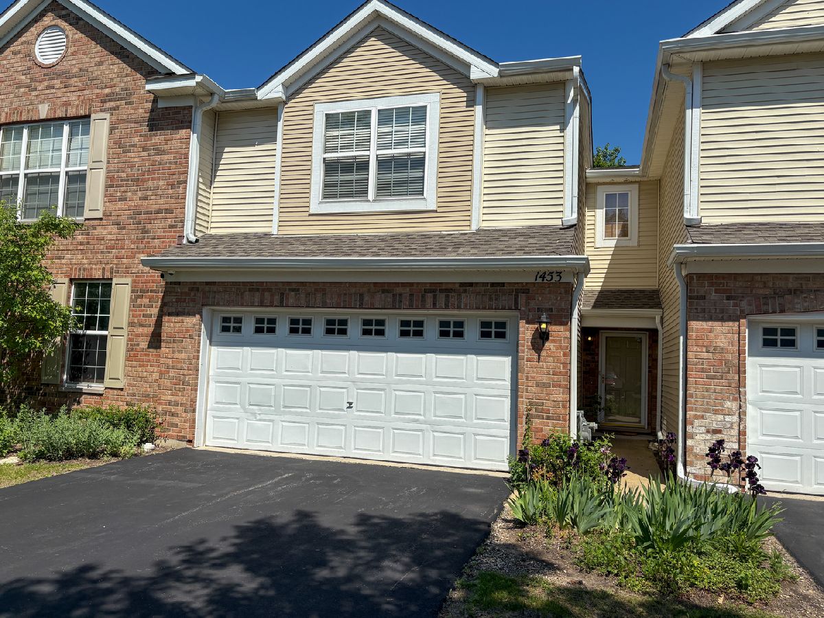 Townhomes Rented Millbrook At Canterbury Algonquin Illinois, 1453 Millbrook