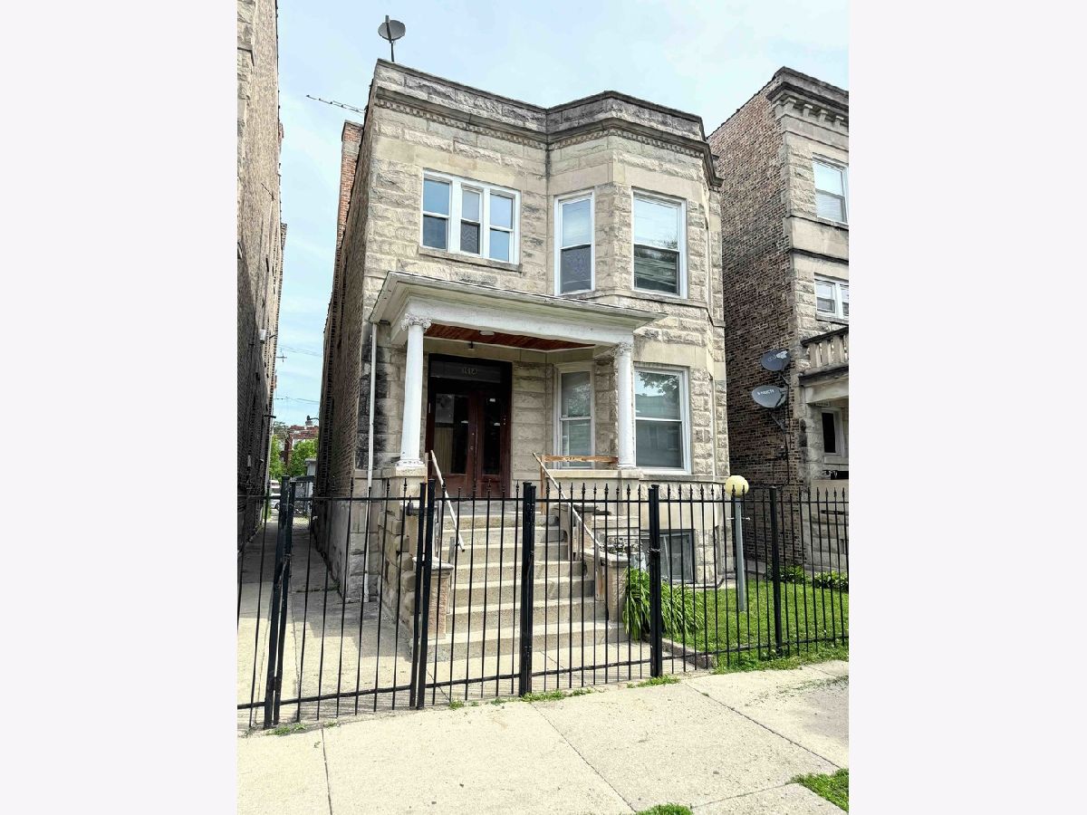  For Sale Chicago Illinois, 3914 Gladys Avenue