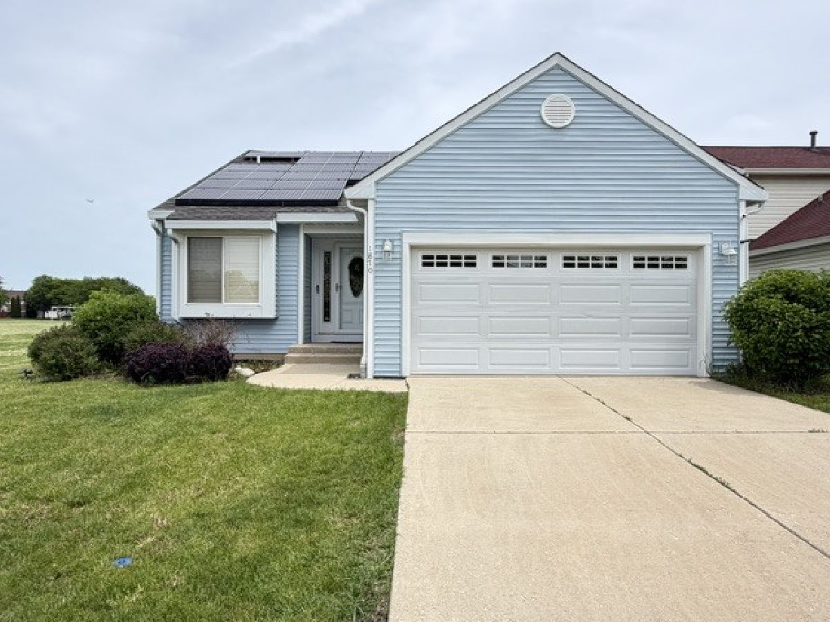  For Rent Hanover Park Illinois, 1870 Grosse Pointe