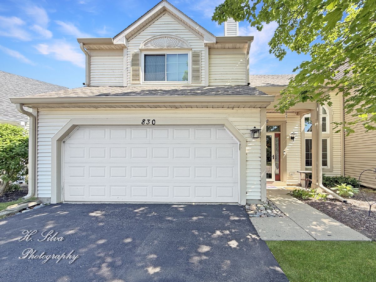  For Sale Lake In The Hills Illinois, 830 Dogwood Lane