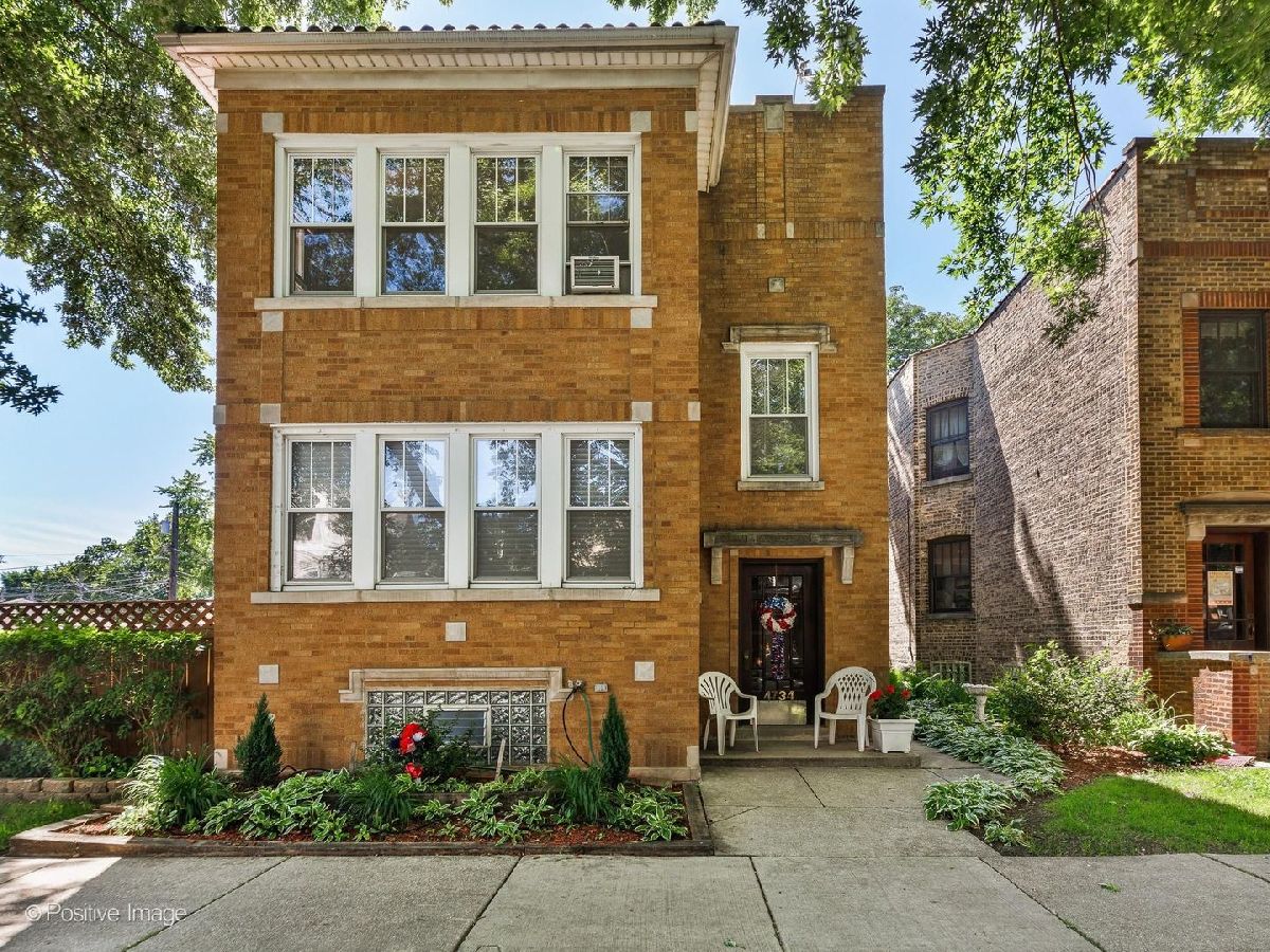 Homes & Condominiums For Rent North Mayfair Chicago Illinois, 4734 Karlov