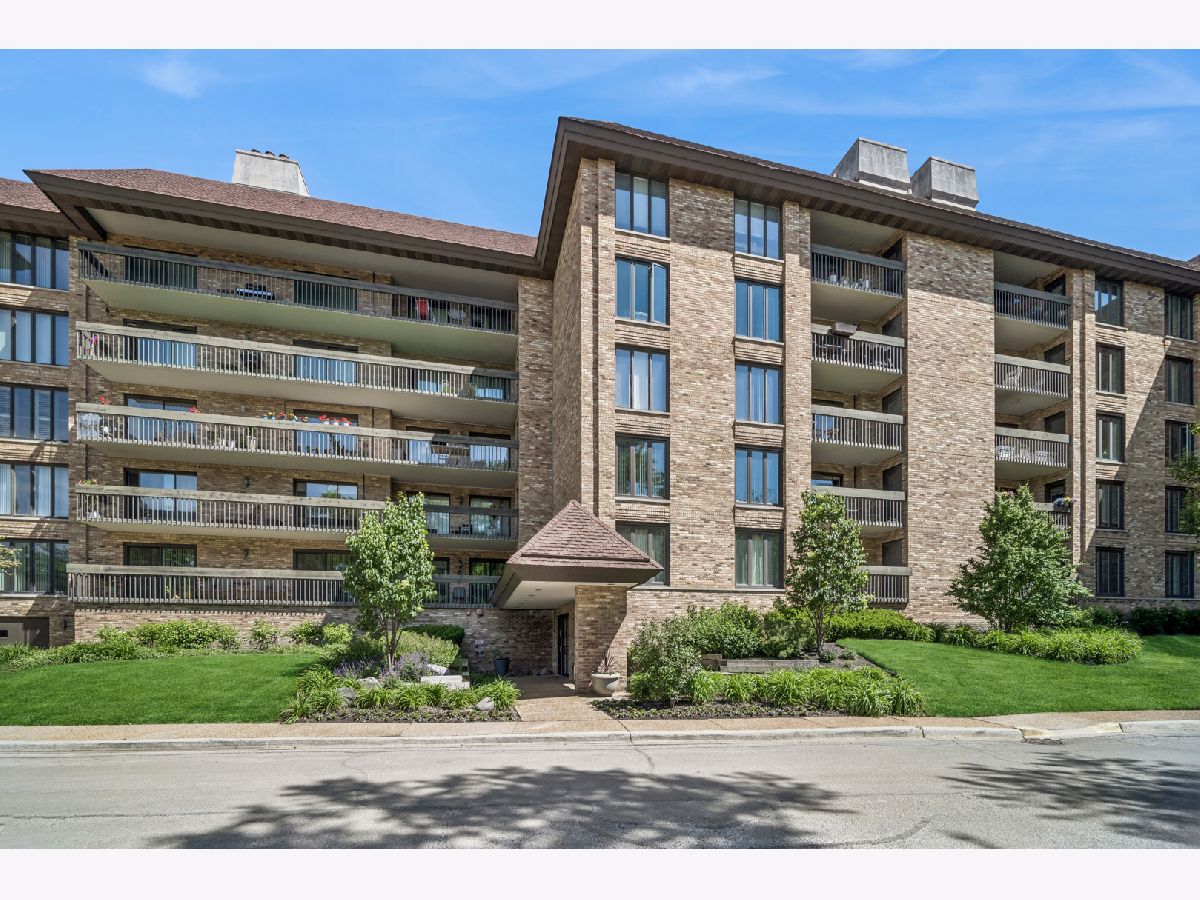  For Sale Northbrook Illinois, 1621 Mission Hills Road