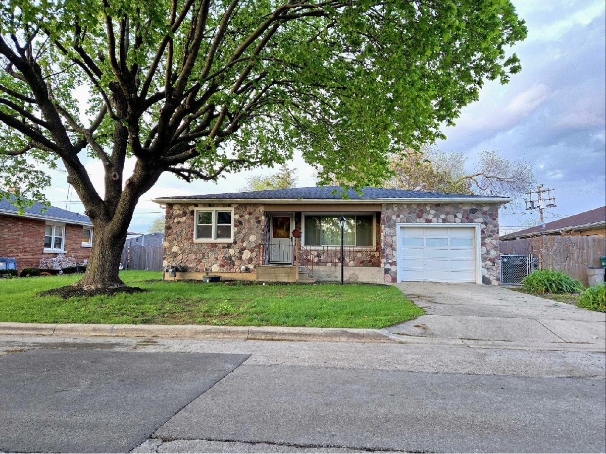  For Sale Joliet Illinois, 1209 Colorado Avenue