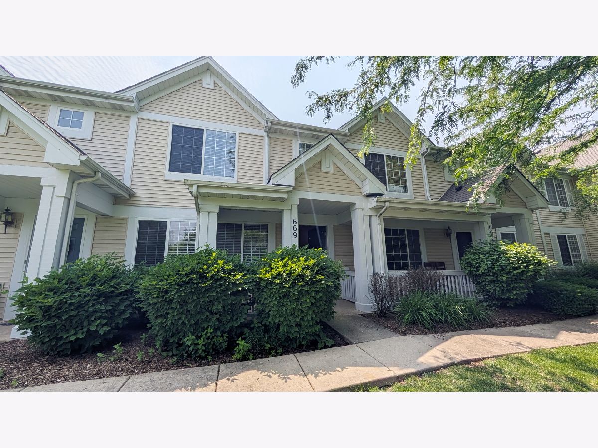  For Rent Oswego Illinois, 669 Lincoln Station