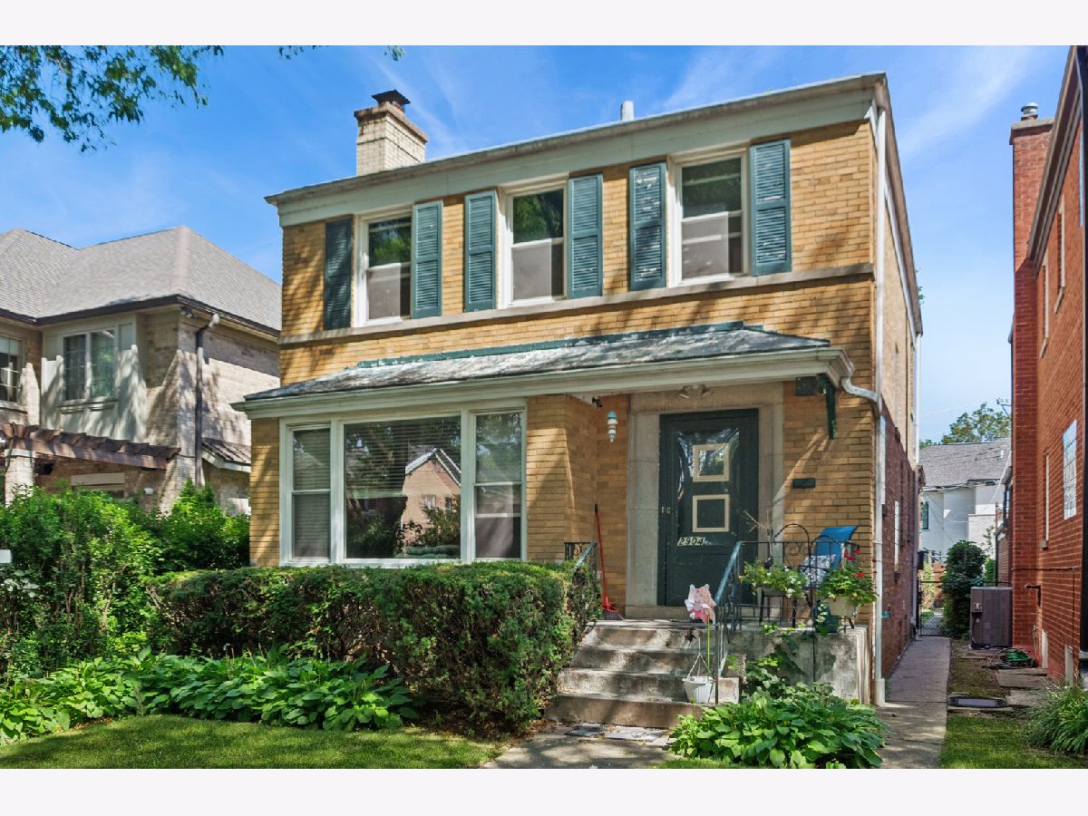  For Sale Chicago Illinois, 2904 Fargo Avenue