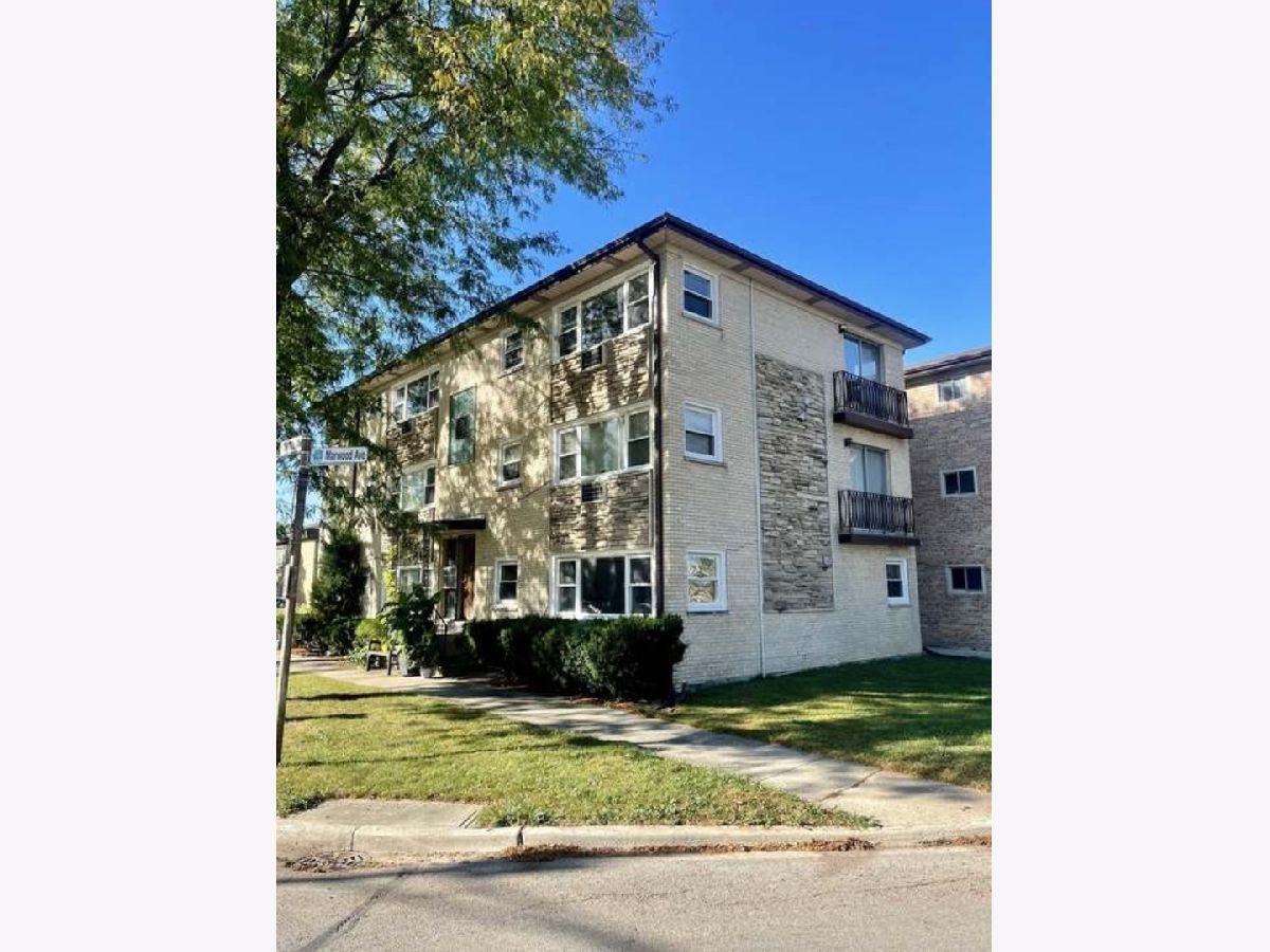  For Rent Elmwood Park Illinois, 7701 Marwood