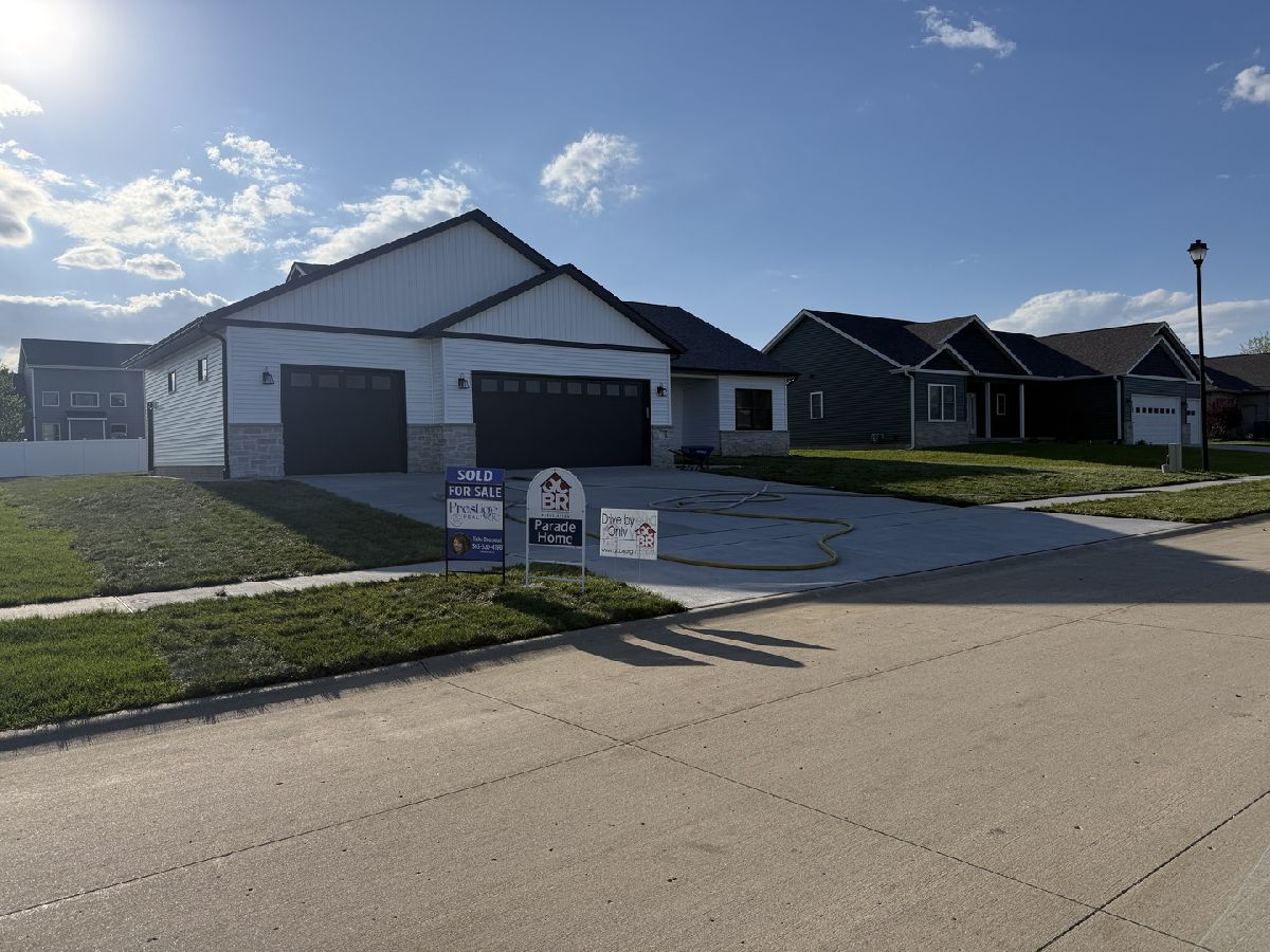 Sold Long Grove Iowa, 414 Diamond