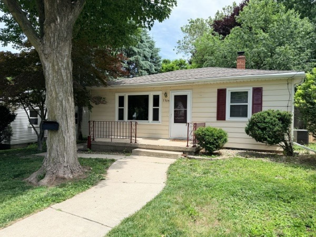  For Sale Bloomington Illinois, 1309 Eastholme Avenue
