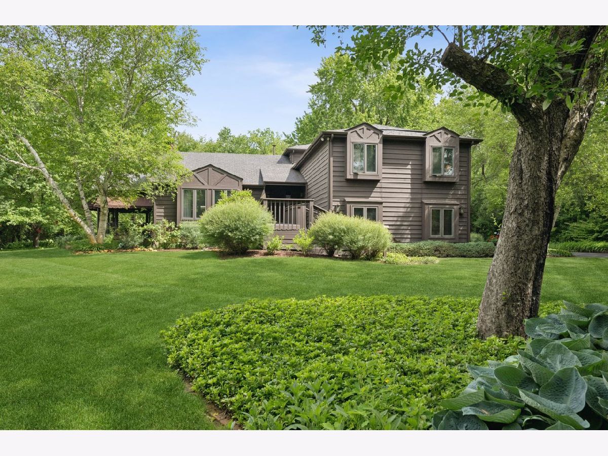  For Sale Barrington Illinois, 25860 Timberlake Road