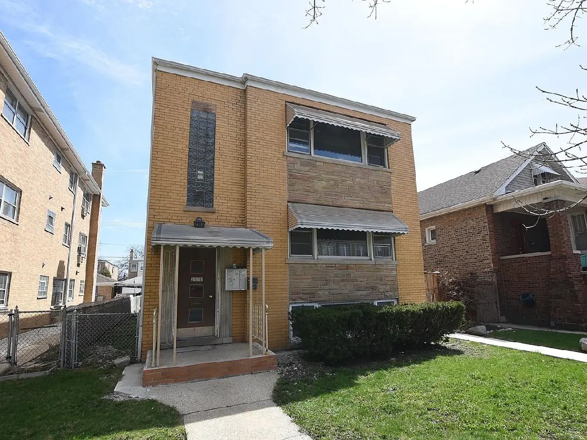  Rented Chicago Illinois, 2915 Austin