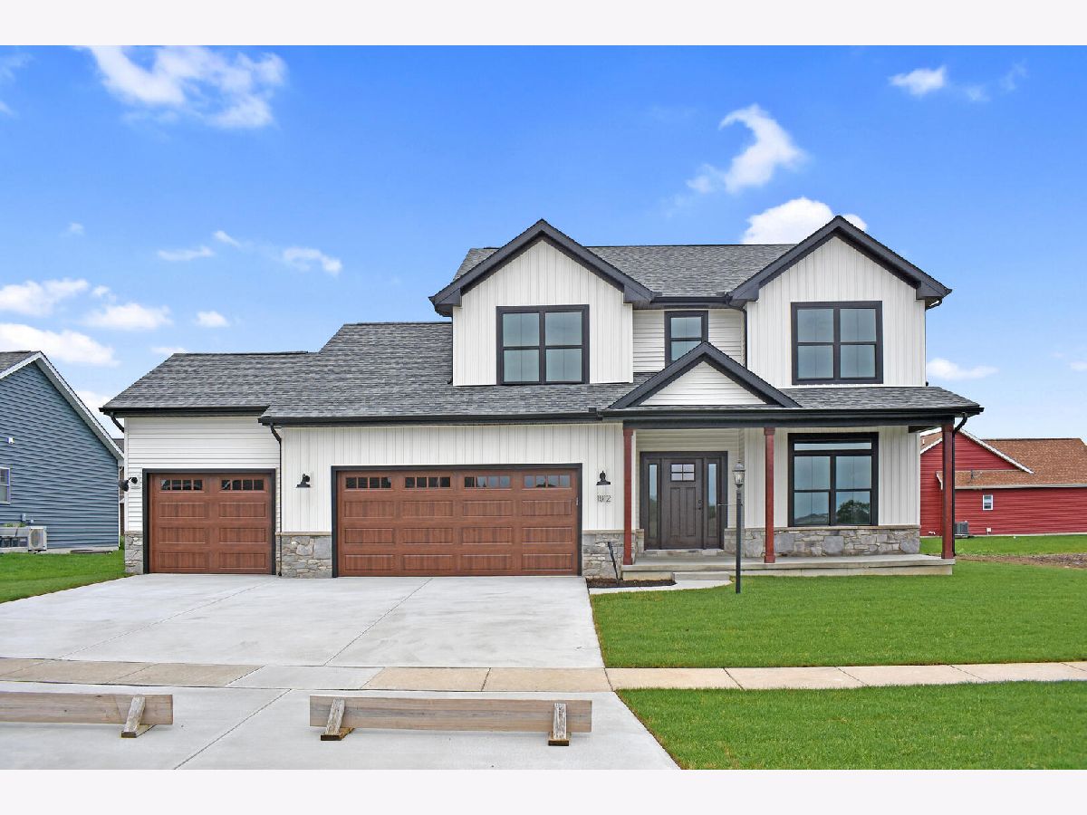  For Sale Mahomet Illinois, 1812 Sunny Acres Road
