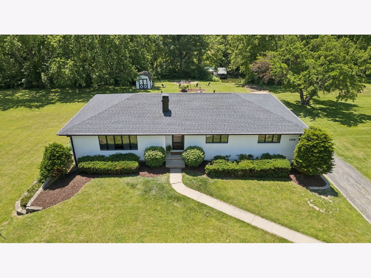  For Sale Lake Holiday Illinois, 1598 Lake Holiday Drive