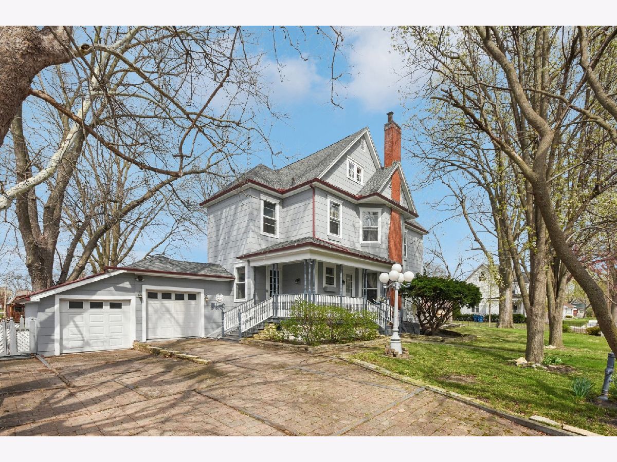  For Sale Pontiac Illinois, 1003 Chicago Street