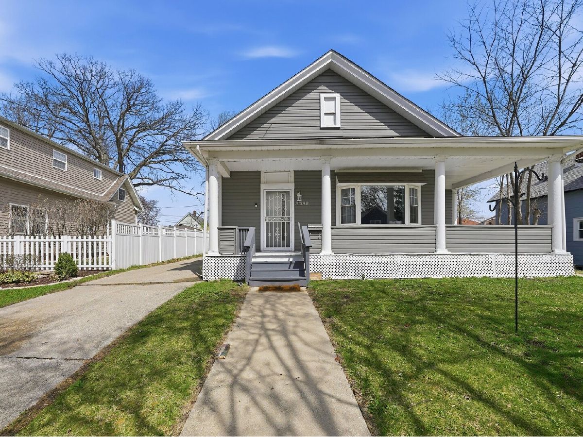  For Sale Blue Island Illinois, 2520 Walnut Street