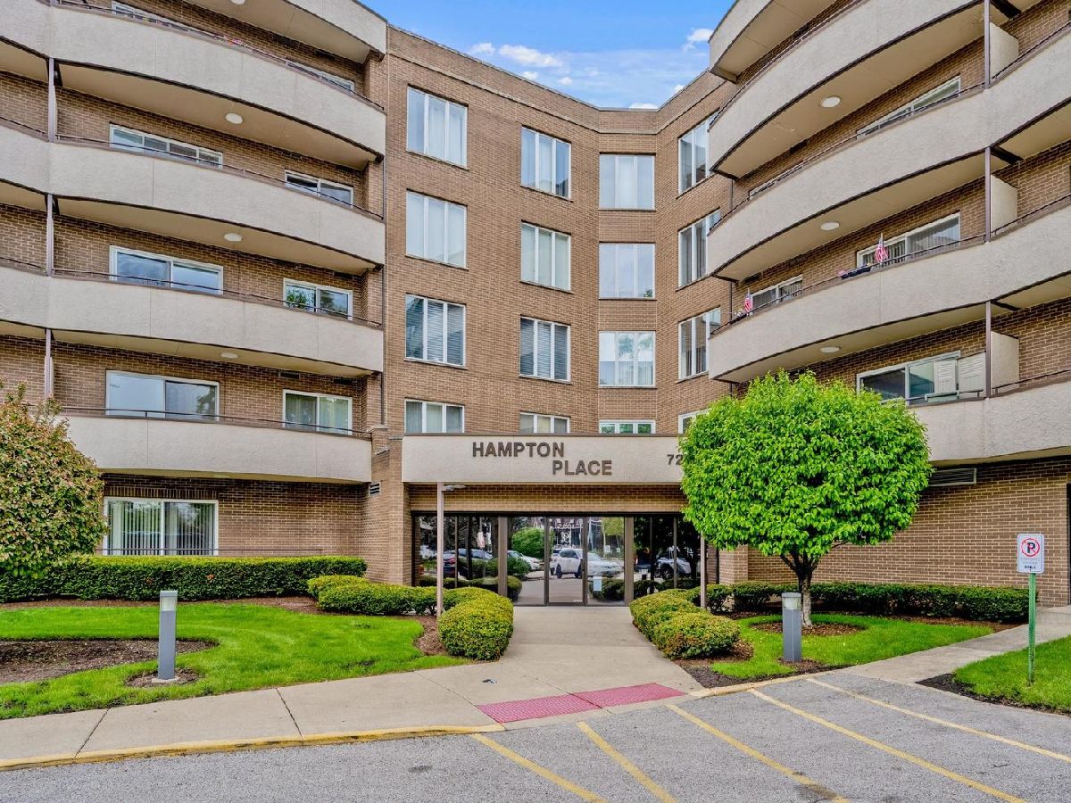  For Sale Lincolnwood Illinois, 7201 Lincoln Avenue