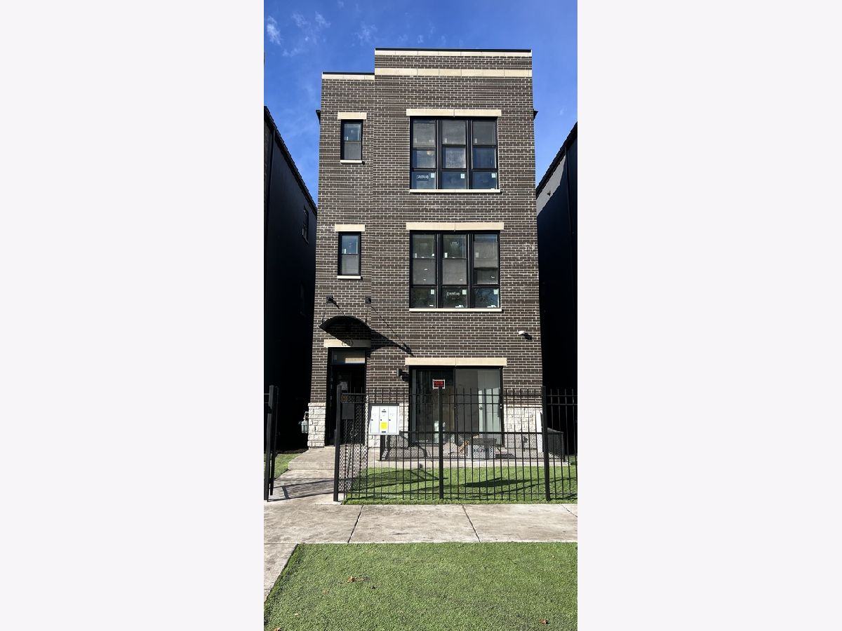  Rented Chicago Illinois, 6530 Maryland