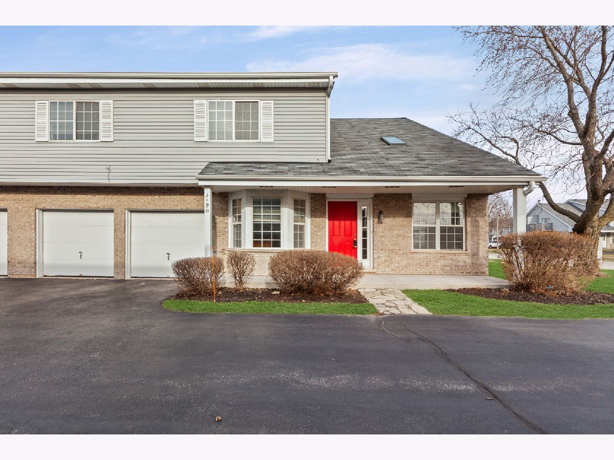 Townhomes & Condos For Rent Emerald Shores Aurora Illinois, 3490 Willowview