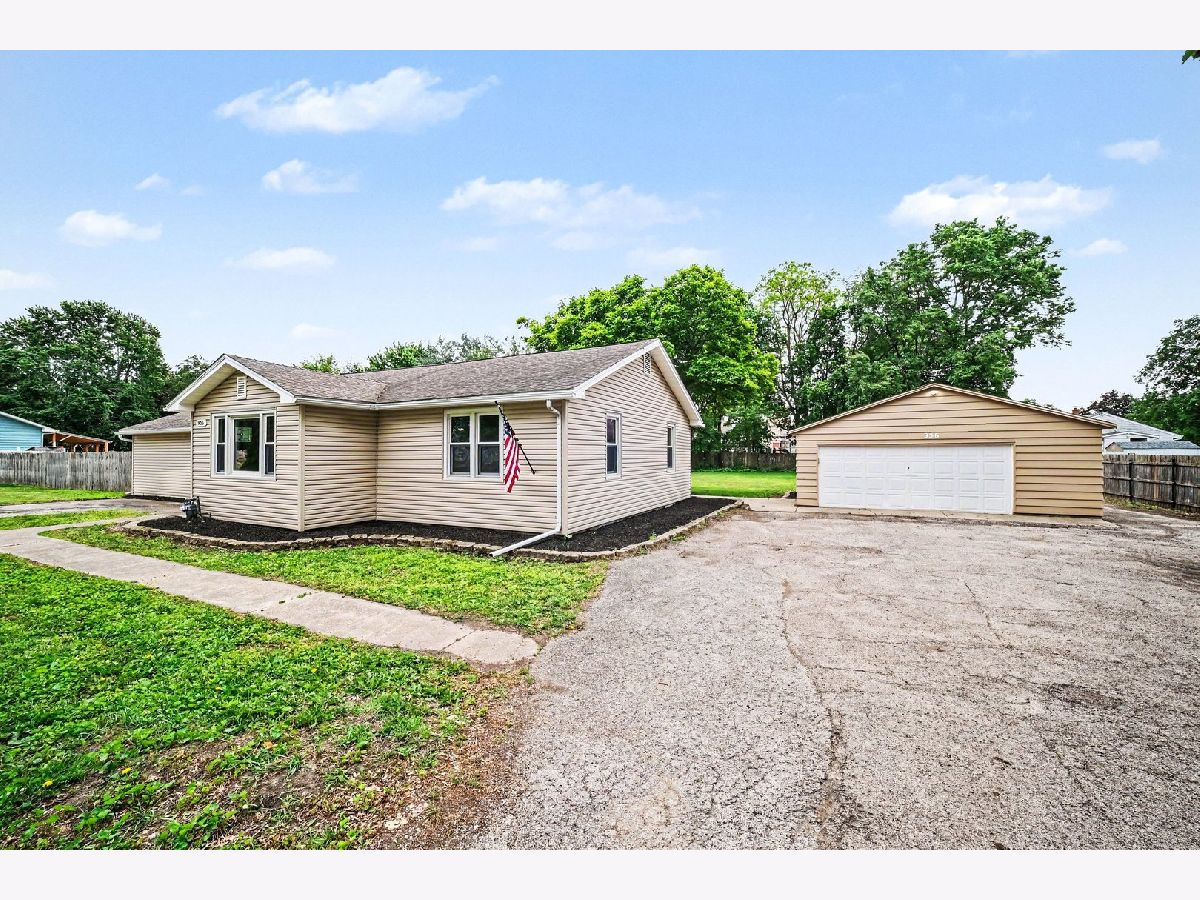  For Sale Aurora Illinois, 936 Old Indian Trail
