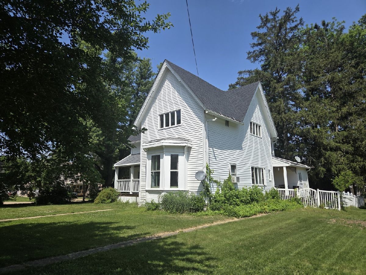  For Sale Oregon Illinois, 411 6th Street