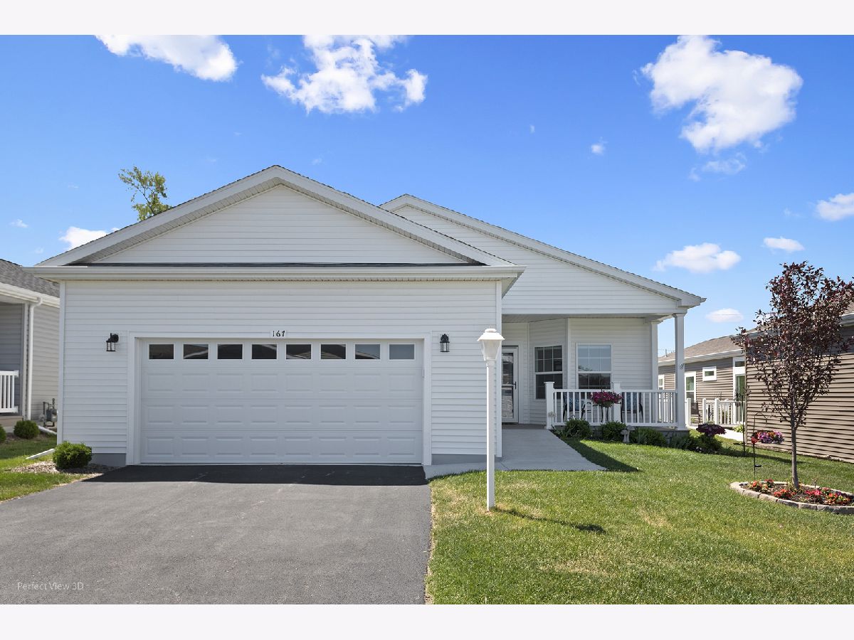 Homes & Condos & Townhomes For Sale Saddlebrook Farms Grayslake Illinois, 167 Hialeah Lane