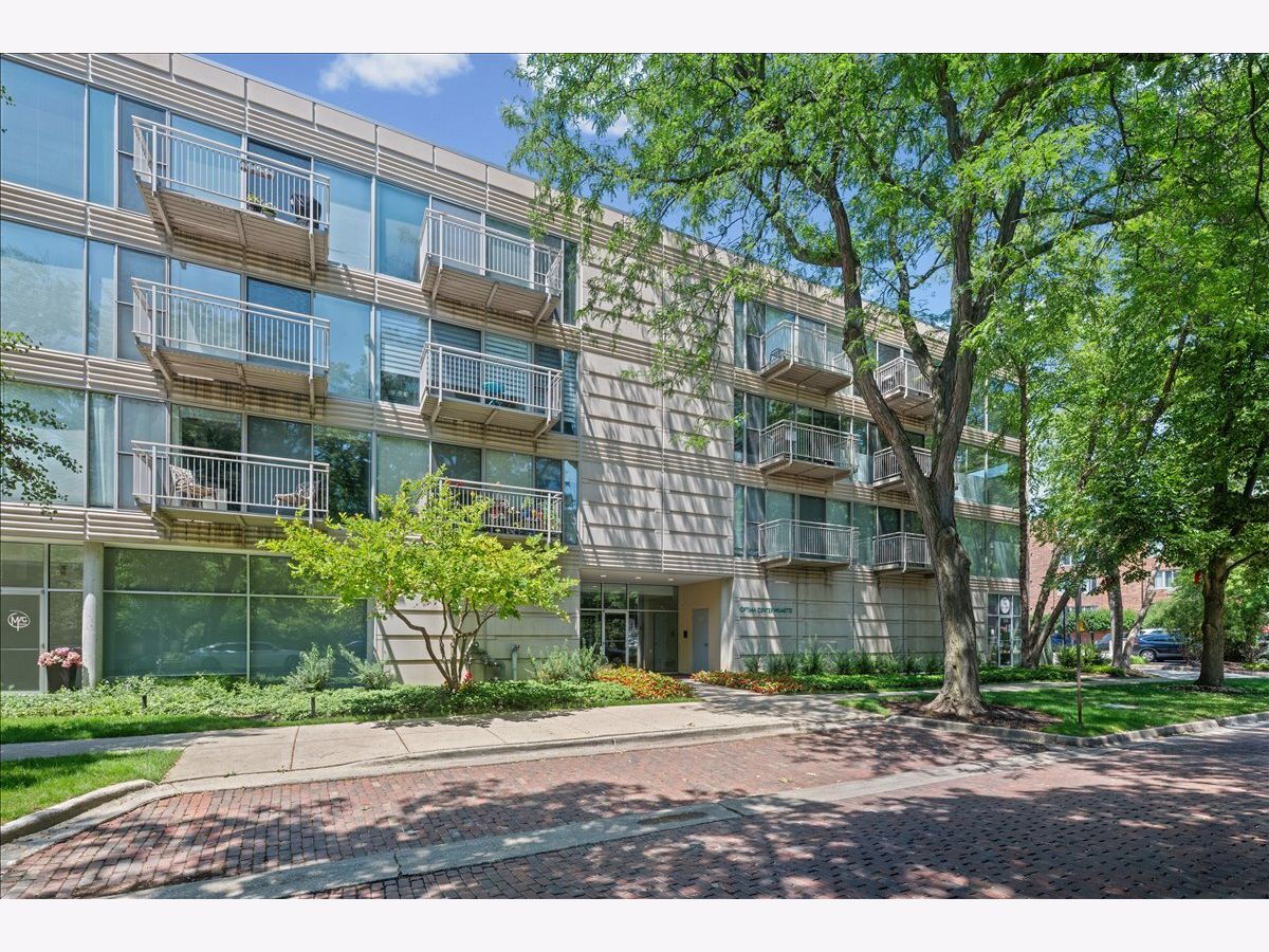  For Sale Wilmette Illinois, 705 11th Street