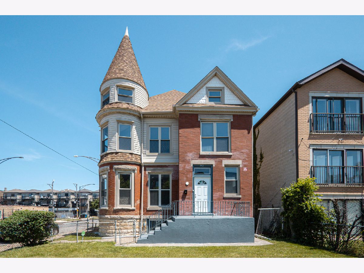  For Sale Chicago Illinois, 5901 Indiana Avenue