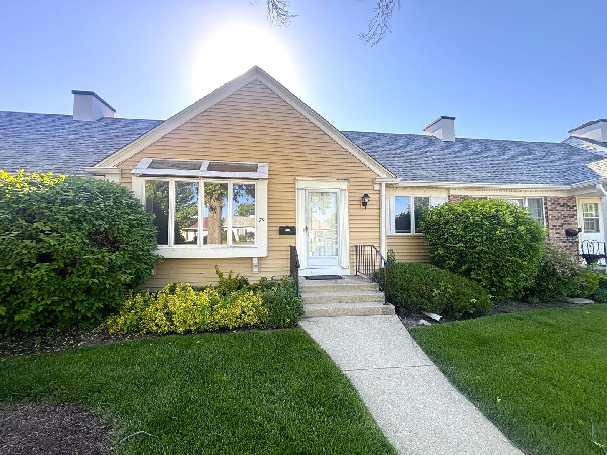 Homes & Townhomes For Sale Boulder Hill Montgomery Illinois, 79 Garden Drive