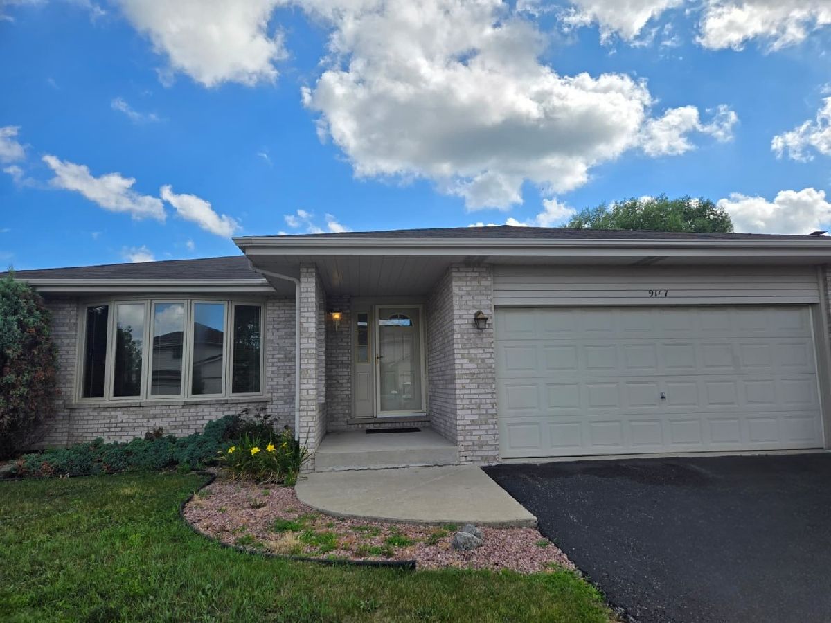  For Rent Orland Hills Illinois, 9147 Boardwalk