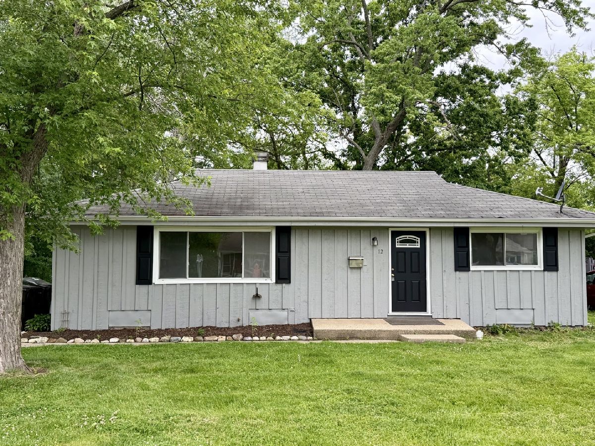  For Sale Lake Zurich Illinois, 12 Johnathan Road