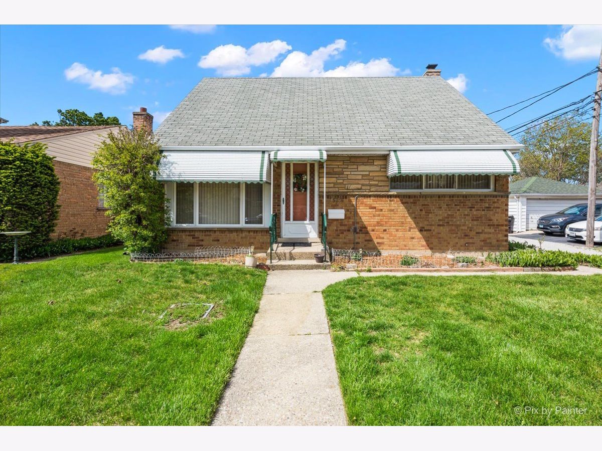  For Sale Skokie Illinois, 5216 Lee Street