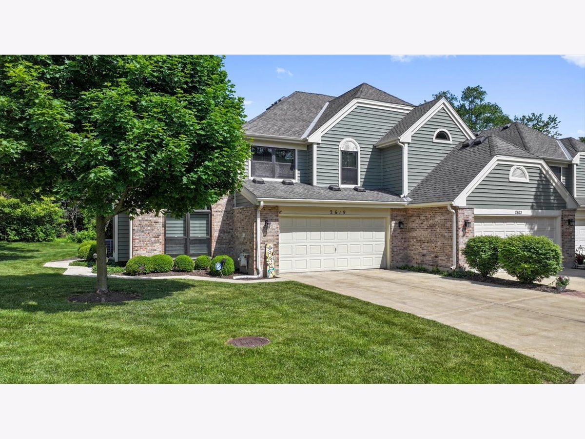  For Sale Westchester Illinois, 2619 Burton Drive