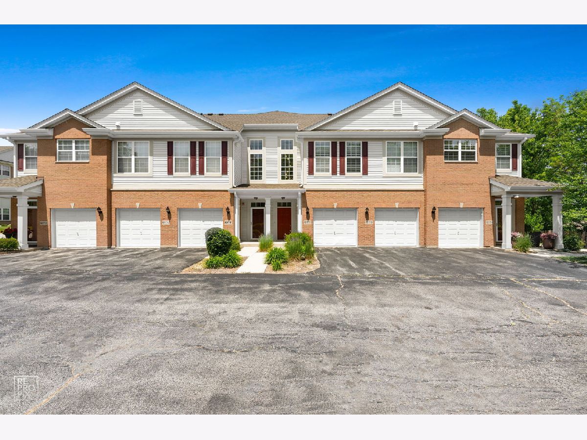  For Sale Justice Illinois, 8217 Concord Lane
