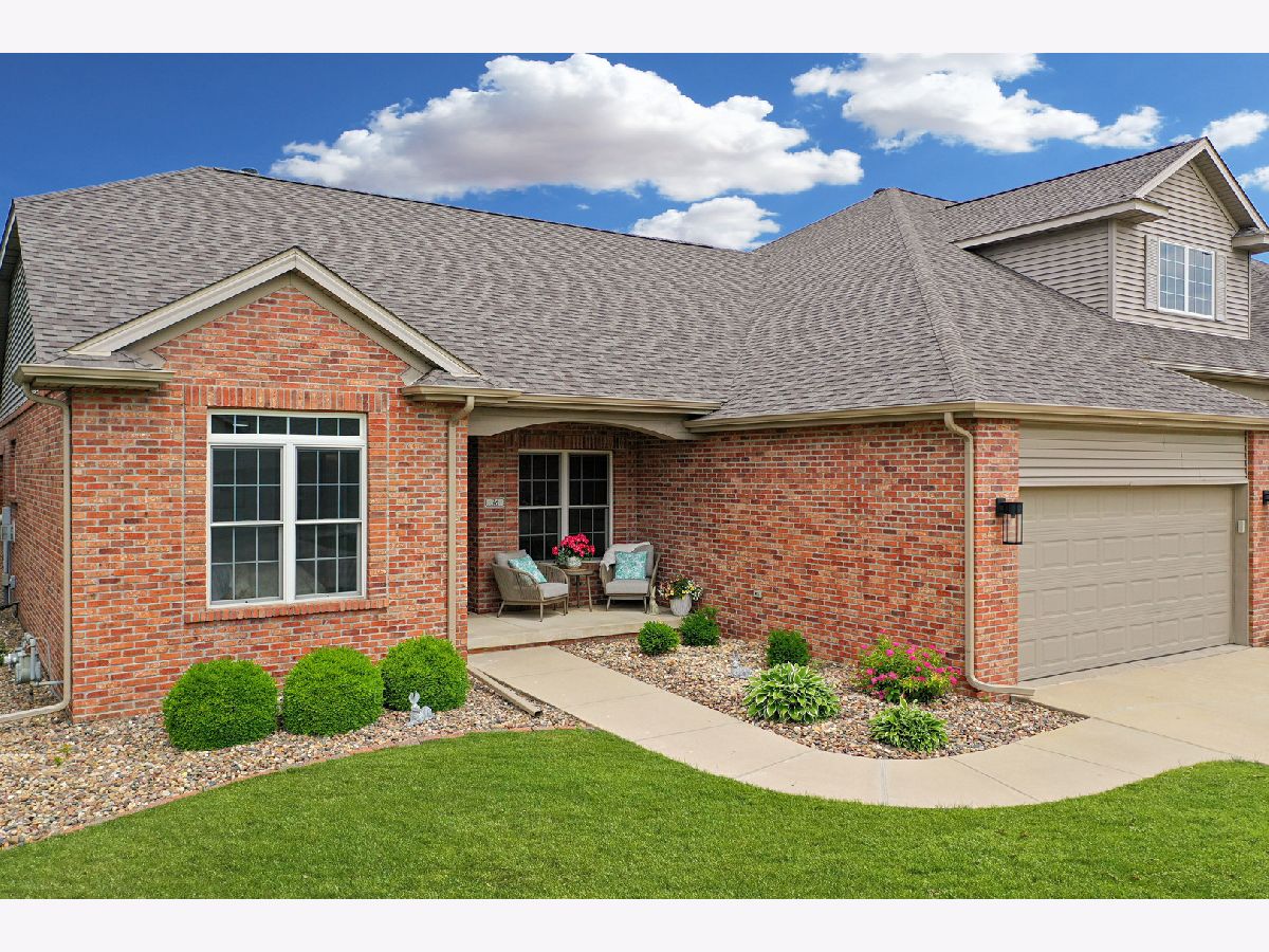 Condos & Townhomes & Homes For Sale Spring Ridge Bloomington Illinois, 36 Laurel Wood Drive