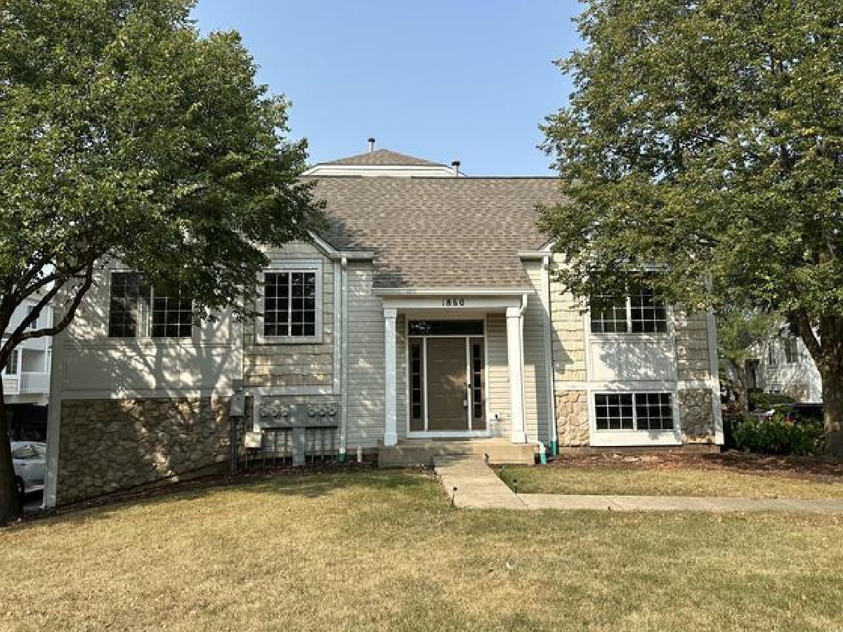  For Rent Aurora Illinois, 1860 Middlebury