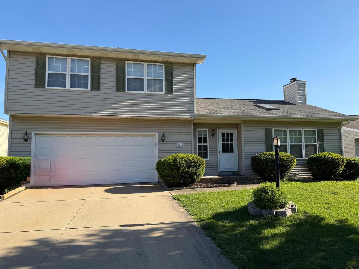  For Sale Champaign Illinois, 1710 Bonnie Blair Drive