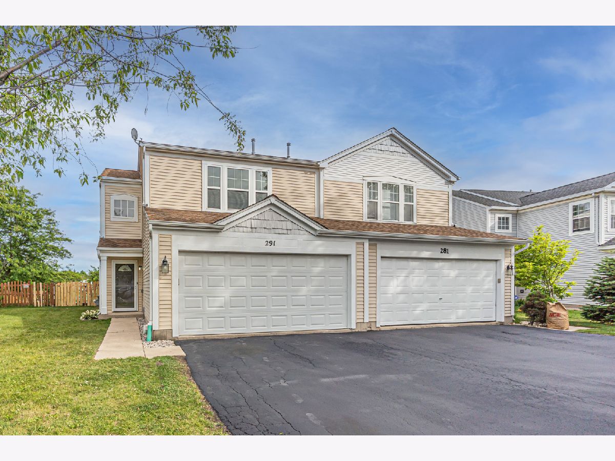  For Sale Lake In The Hills Illinois, 291 Wedgewood Circle