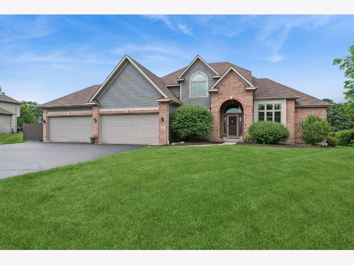  Sold Spring Grove Illinois, 3405 Forest Ridge