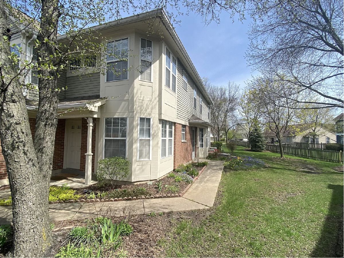  For Rent Hanover Park Illinois, 2111 Camden