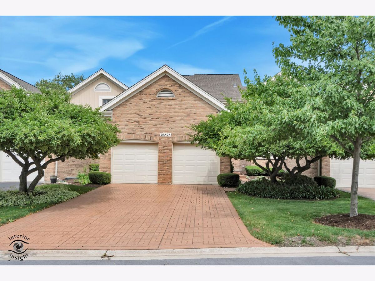 Townhomes & Homes For Sale Crystal Tree Orland Park Illinois, 14727 Golf Road