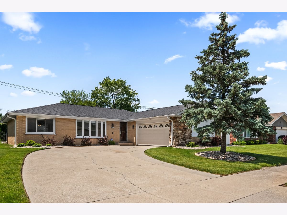  For Sale South Holland Illinois, 16650 Greenwood Avenue