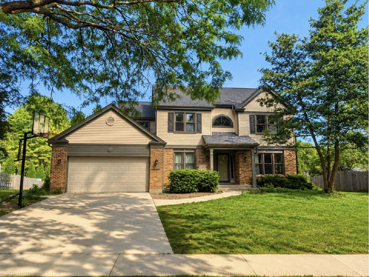  For Sale Cary Illinois, 201 Conestoga Trail