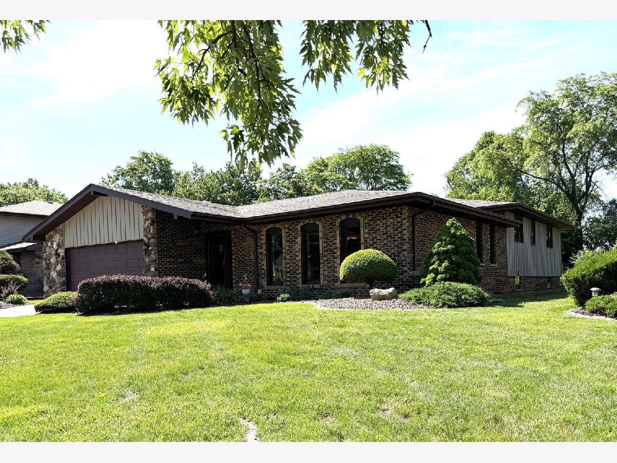 Condos & Townhomes & Homes For Sale Golfview Orland Park Illinois, 8733 Golfview Drive