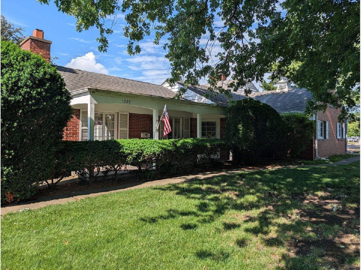 For Sale Rochelle Illinois, 1225 Tilton Park Drive