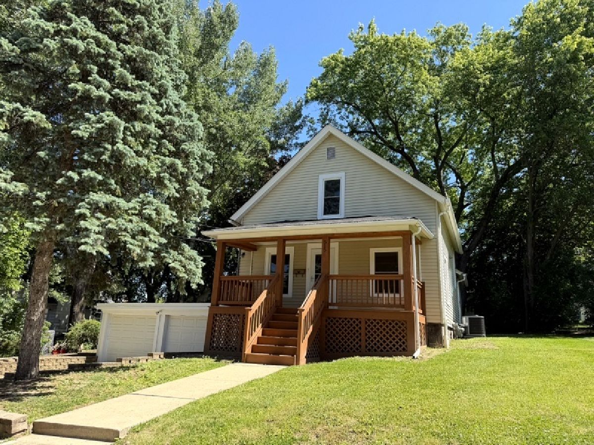  Rented St Charles Illinois, 515 State