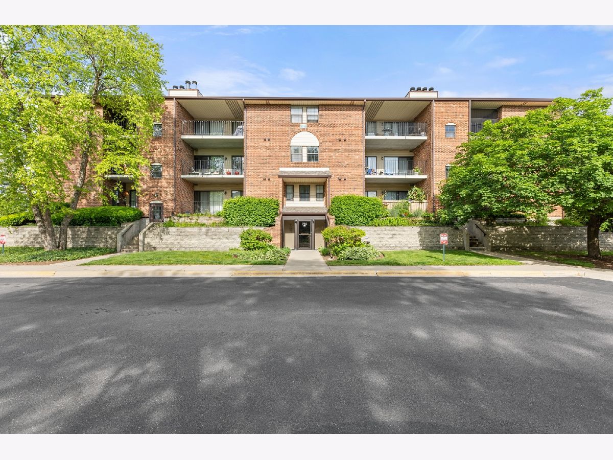  For Sale Buffalo Grove Illinois, 720 Weidner Road
