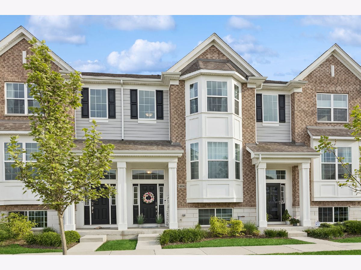 Condos & Townhomes For Sale The Square At Goodings Grove Homer Glen Illinois, 14042 Belmont Drive