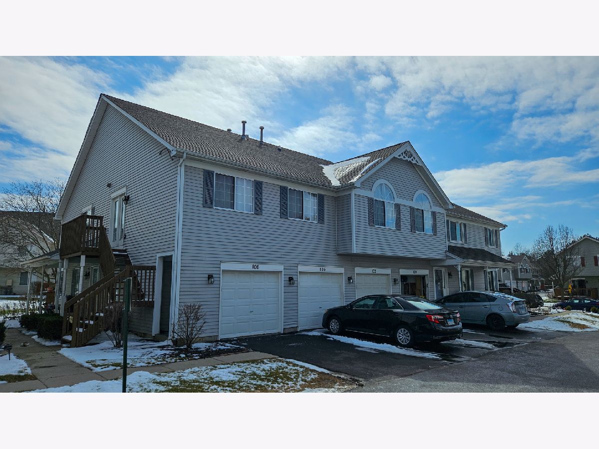  For Sale Lake In The Hills Illinois, 106 Village Creek Drive