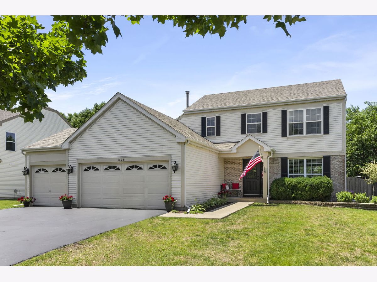 Homes For Sale Bloomfield West Bolingbrook Illinois, 1528 Schumacher Drive